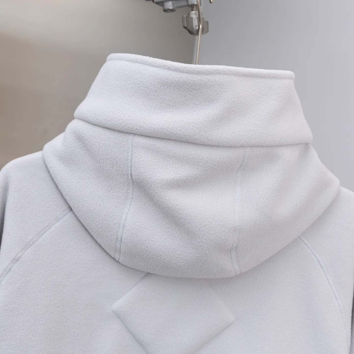 P570 2025 autumn and winter new style🆕High-end version Canada Goose cardigan sweater Chilliwack hooded wool fleece long-sleeved bomber jacket Kind Fleece wool fleece fabric Size: S M L XL